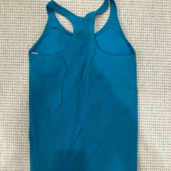 Women’s Amazon athletic tank top - Picture 2 of 3